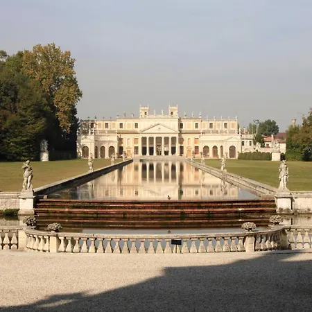 Casa Isola Bassa دولو